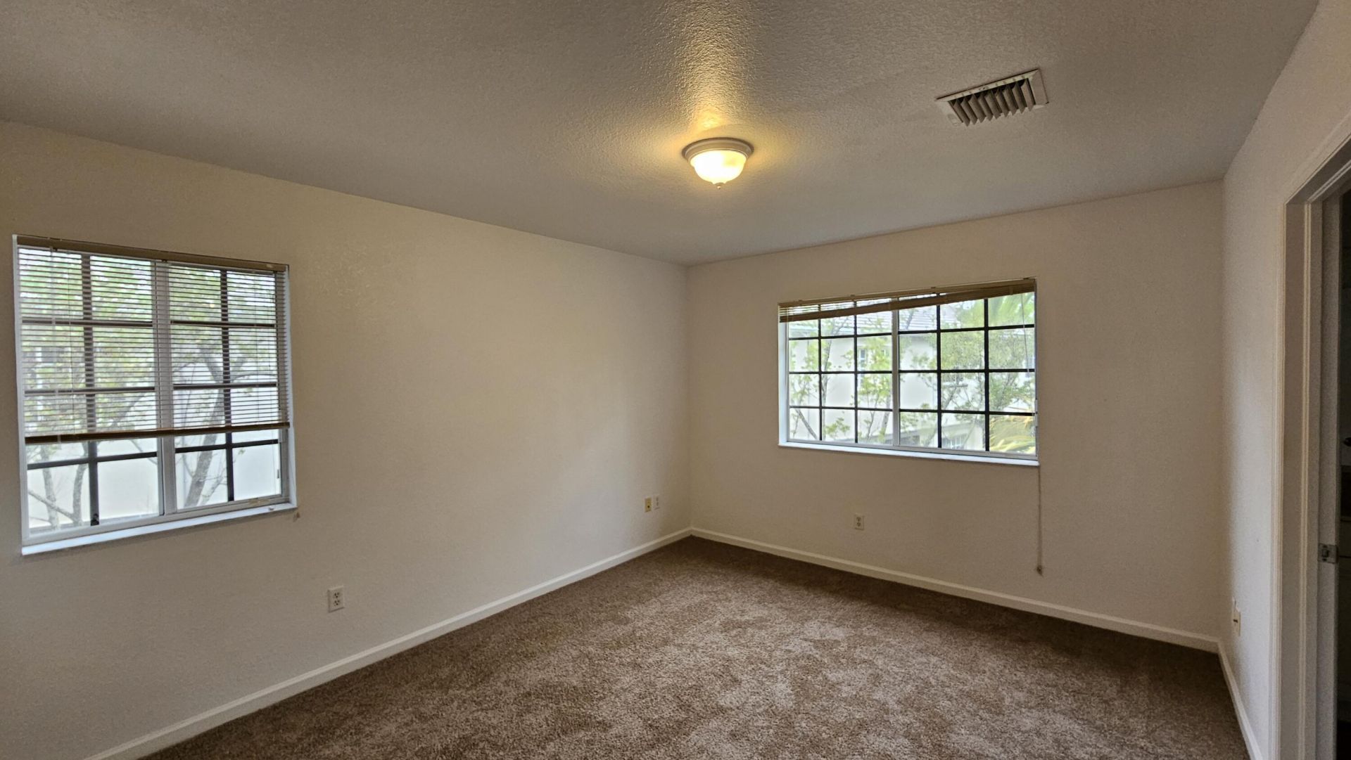 2022 Island Drive, Riviera Beach, FL 33404 Photo