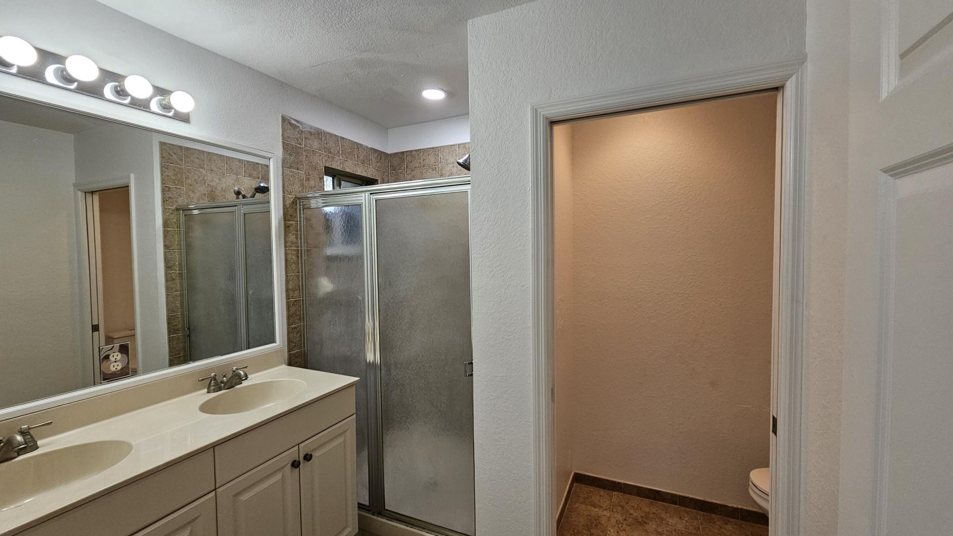 2022 Island Drive, Riviera Beach, FL 33404 Photo