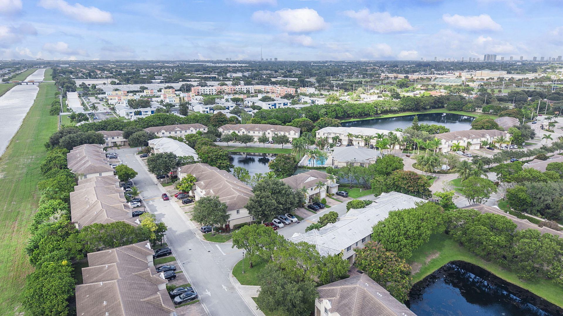 2022 Island Drive, Riviera Beach, FL 33404 Photo