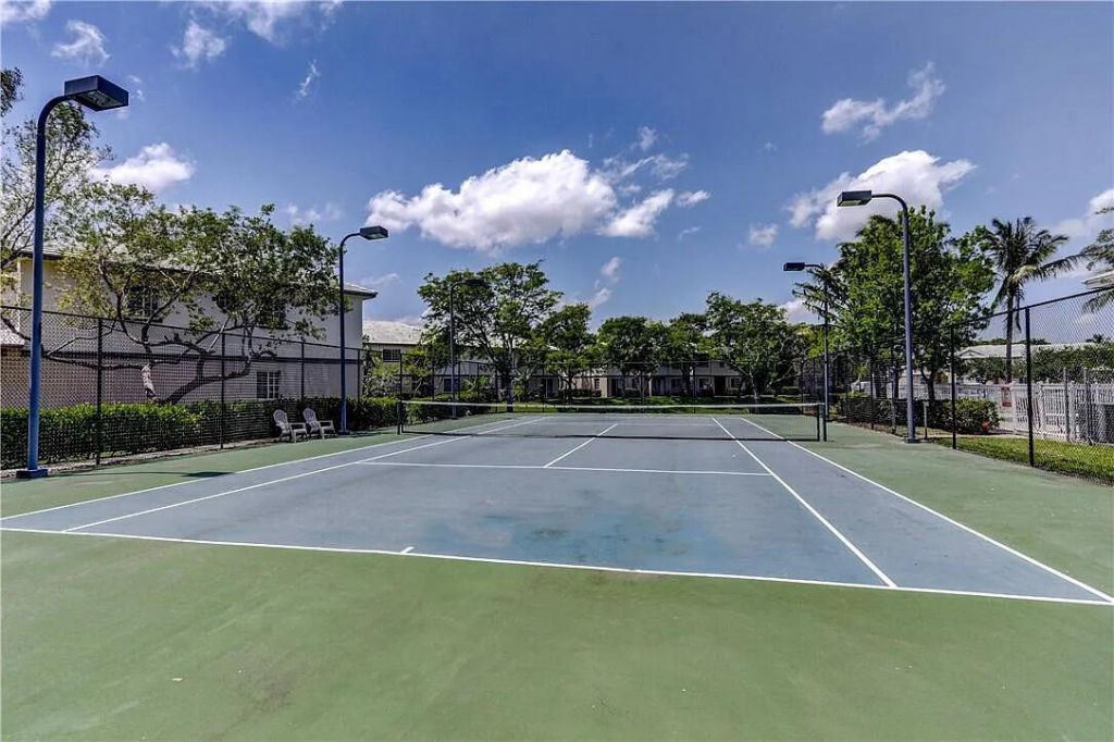2022 Island Drive, Riviera Beach, FL 33404 Photo