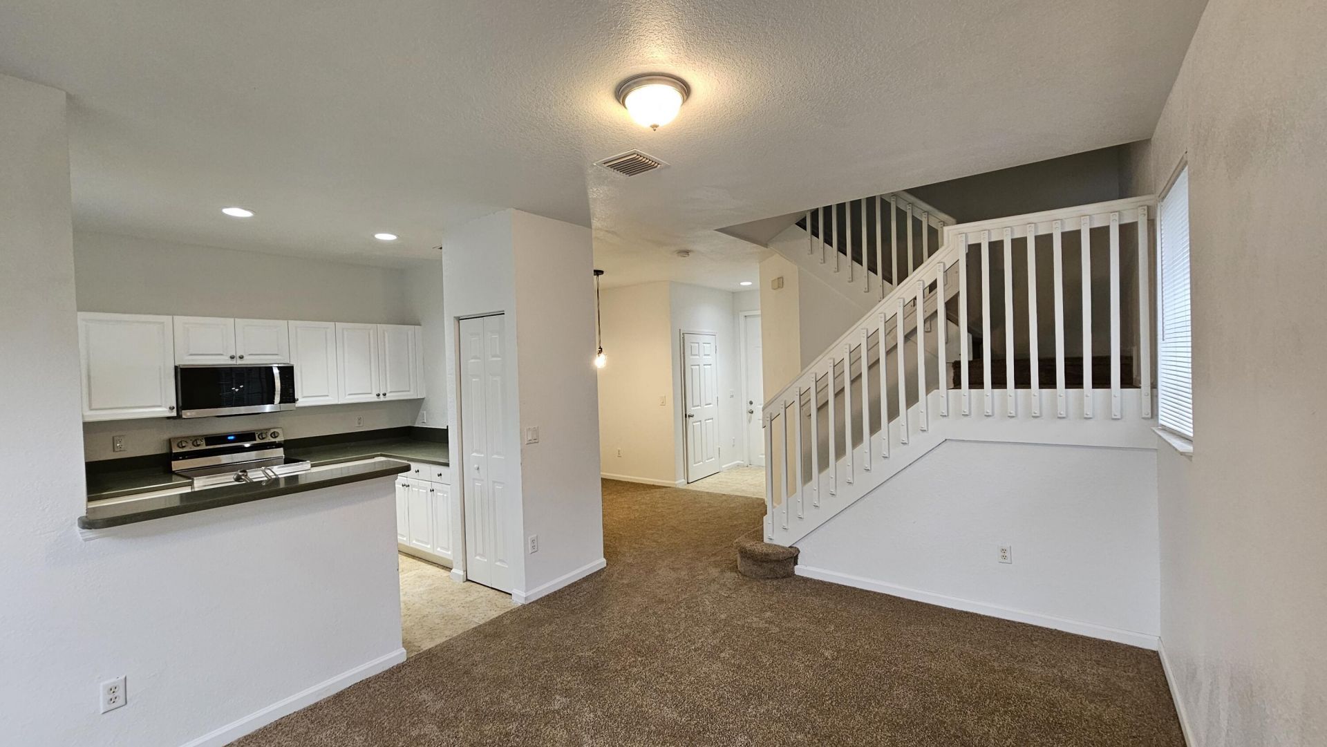 2022 Island Drive, Riviera Beach, FL 33404 Photo