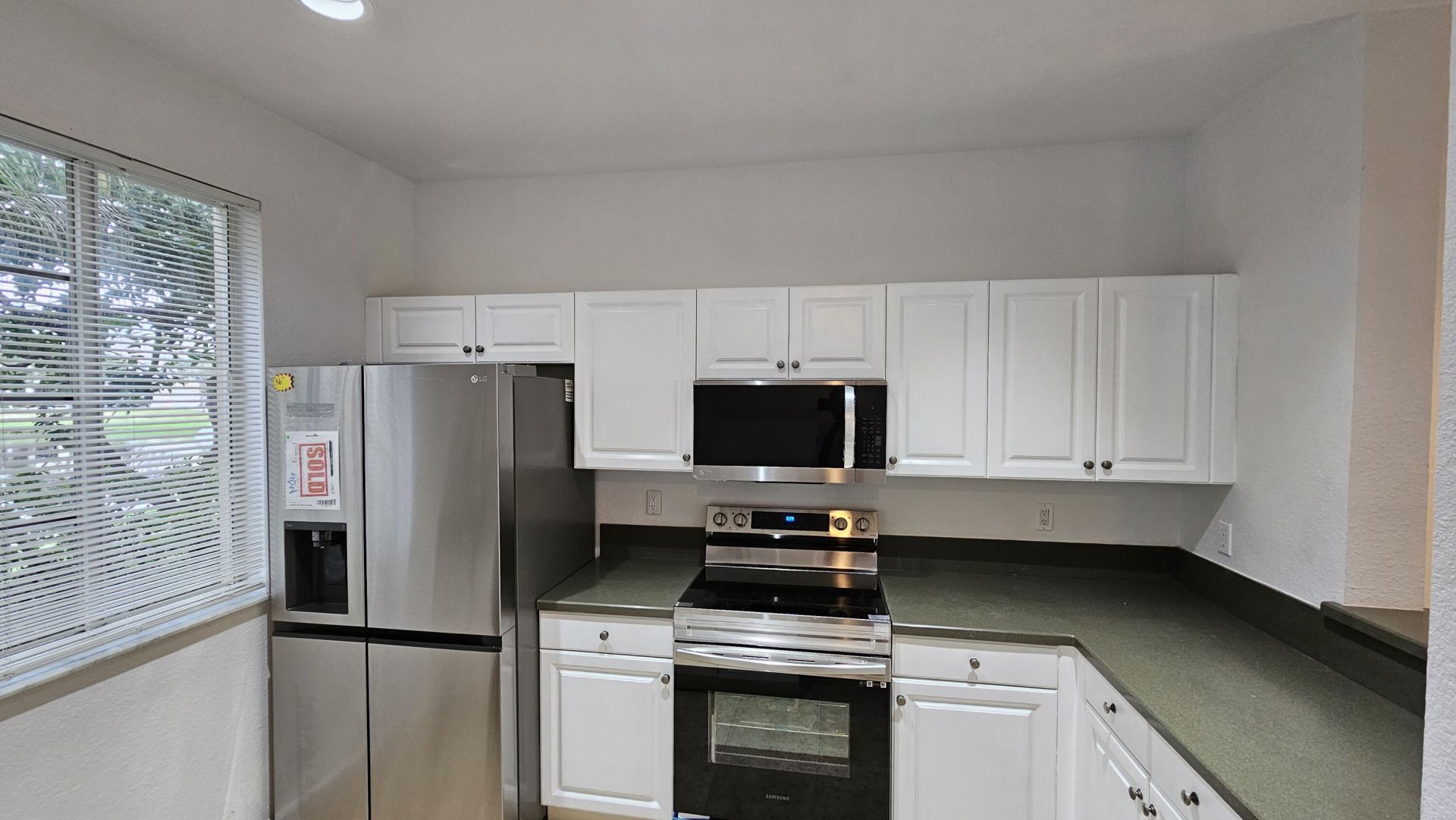 2022 Island Drive, Riviera Beach, FL 33404 Photo