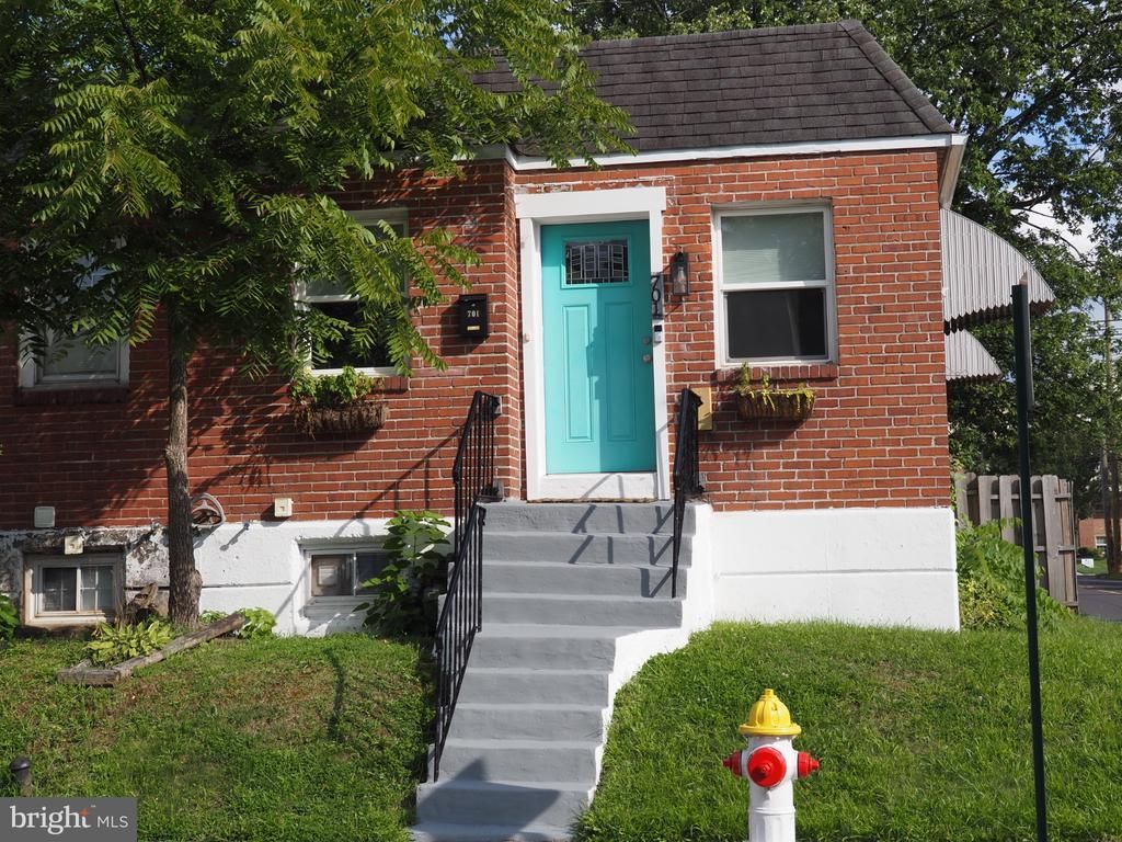701 SHAW AVENUE, LANSDALE, PA 19446