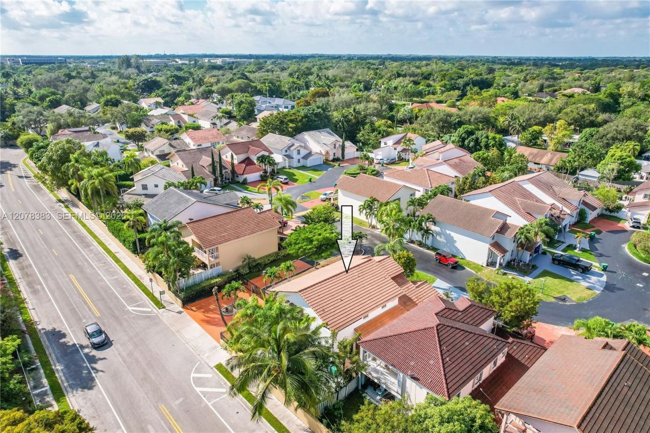 8909 SW 108th Cir Ct, Miami, FL 33176 Photo