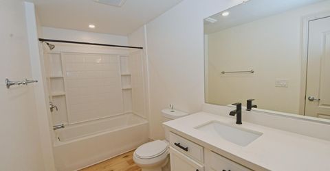 17000 Wedge Parkway, Unit 212, Reno, NV 89511 Photo