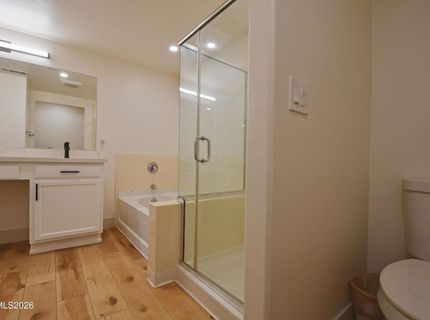 17000 Wedge Parkway, Unit 212, Reno, NV 89511 Photo