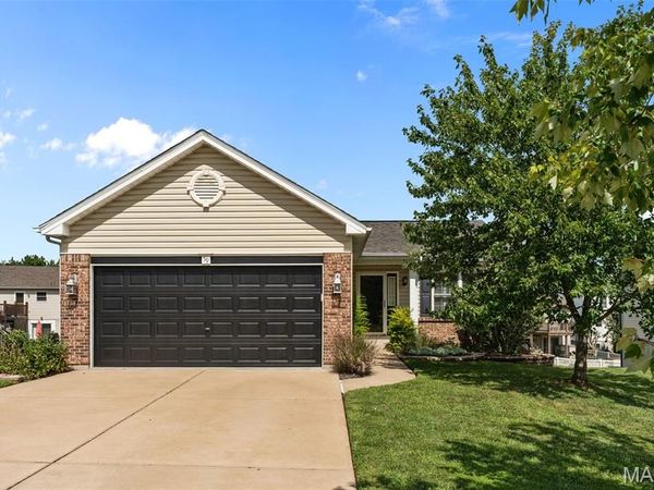 59 E Homefield Point Ct , O'Fallon, MO 63366