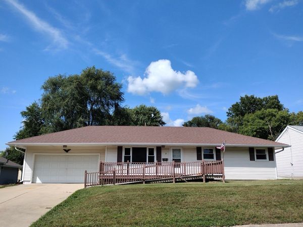 312 E 11th Street , Pecatonica, IL 61063