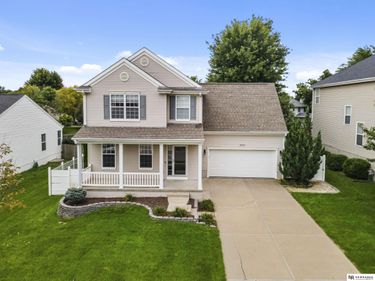 16313 Sherwood Avenue, Omaha, NE 68116
