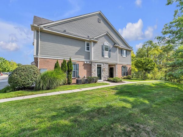 2263 Pinecroft Drive, Canton, MI 48188