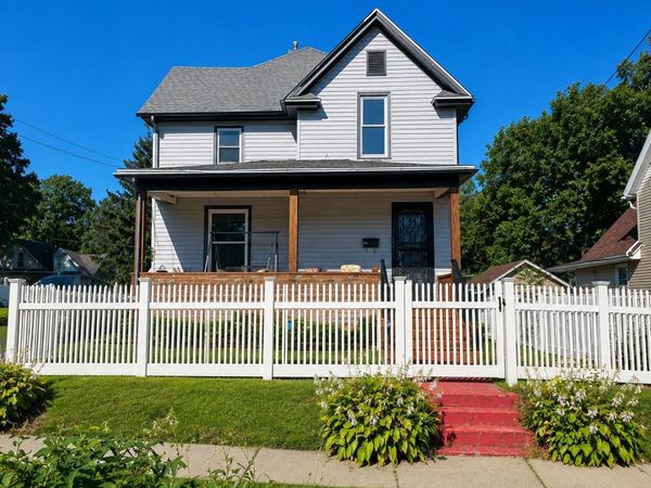 610 Oakley Avenue, ROCKFORD, IL 61101