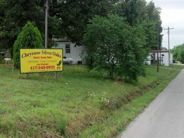 910 Sallee Avenue , Ava, MO 65608