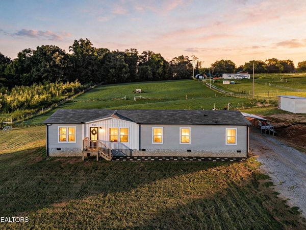 583 Randolph Fridley Rd, Sweetwater, TN 37874