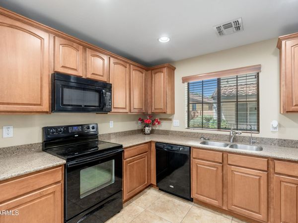 2551 E BOSTON Street, Gilbert, AZ 85295