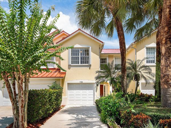 1182 Pinewood Lake Court, Greenacres, FL 33415