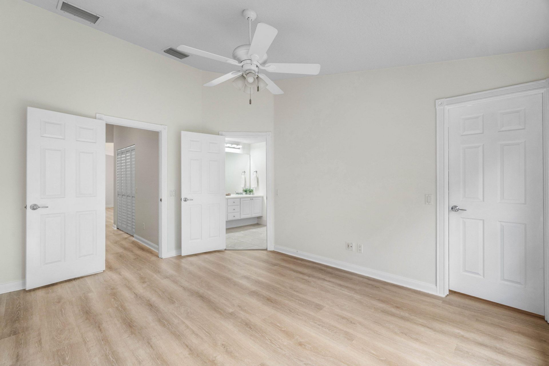 1182 Pinewood Lake Court, Greenacres, FL 33415 Photo