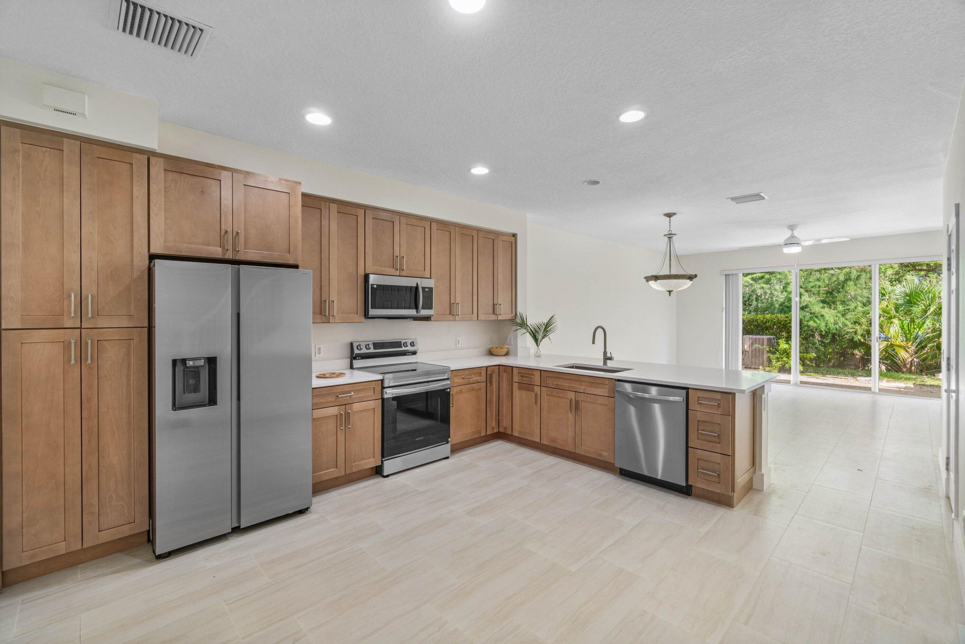 1182 Pinewood Lake Court, Greenacres, FL 33415 Photo