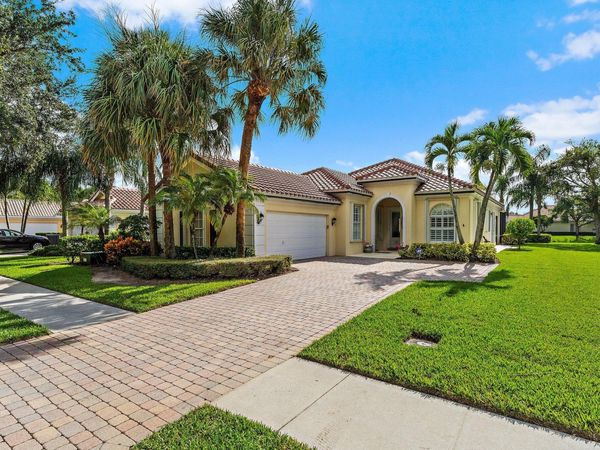 108 Euphrates Circle, Palm Beach Gardens, FL 33410