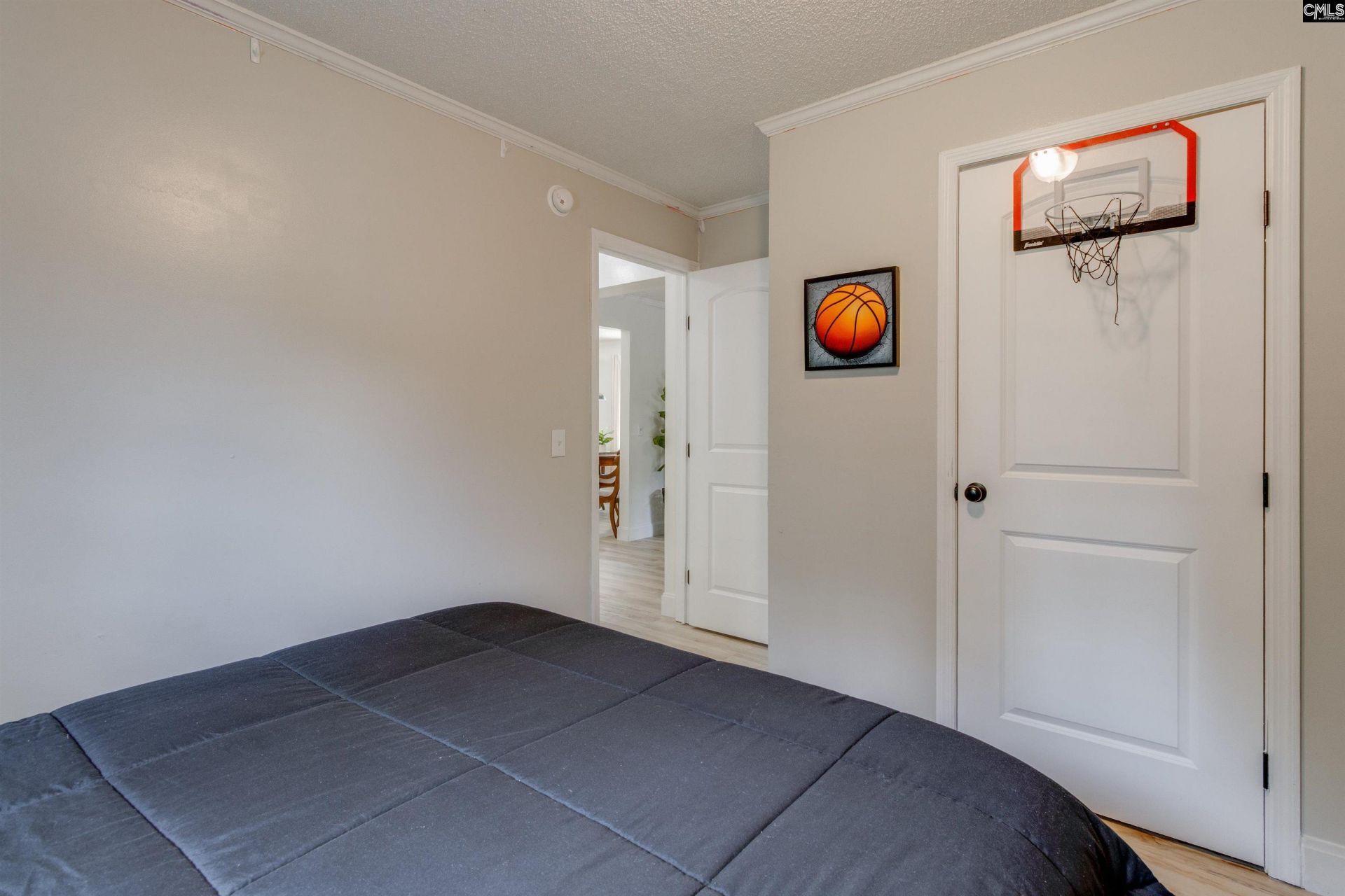 160 Woodside Road Photo 25