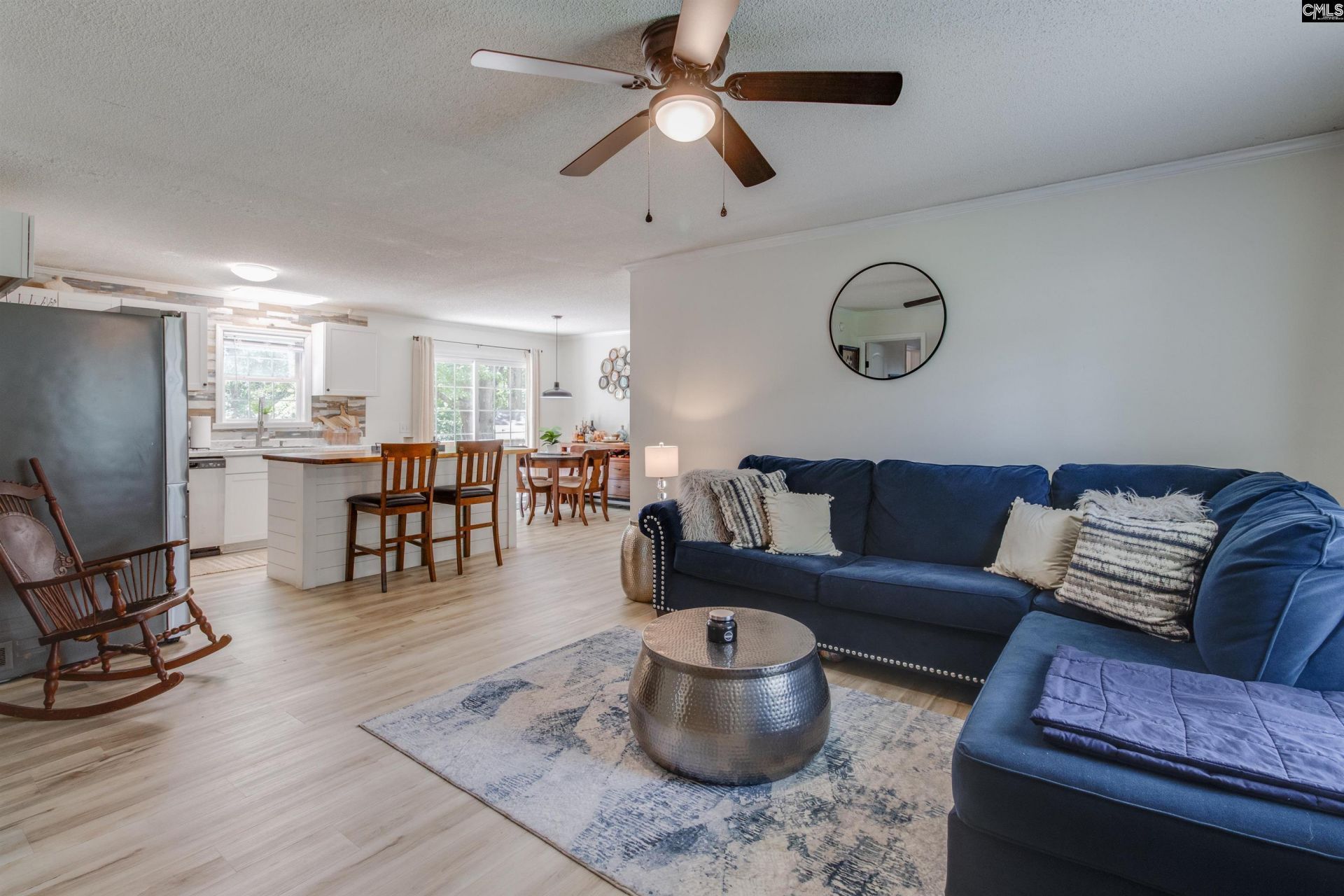 160 Woodside Road Photo 4