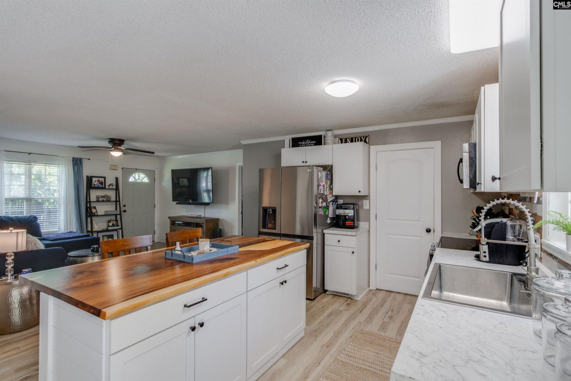 160 Woodside Road Photo 9