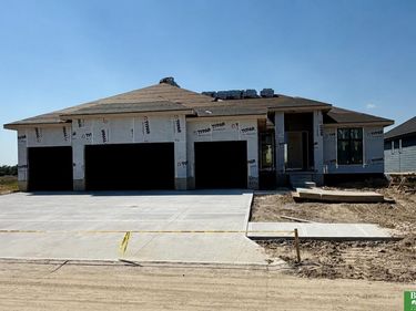 4914 N 214th Street, Elkhorn, NE 68022