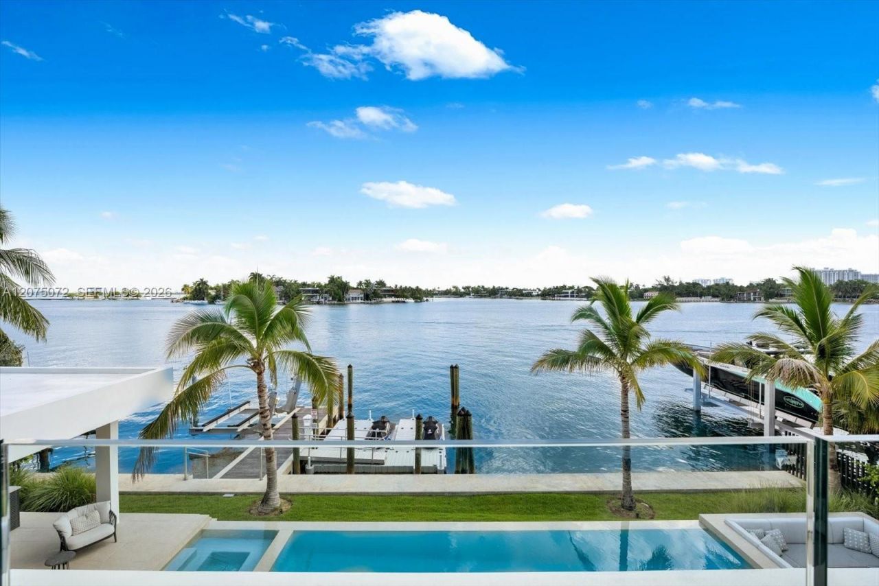 375 N Hibiscus Dr, Miami Beach, FL 33139 Photo