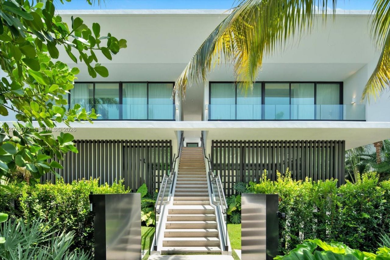 375 N Hibiscus Dr, Miami Beach, FL 33139 Photo