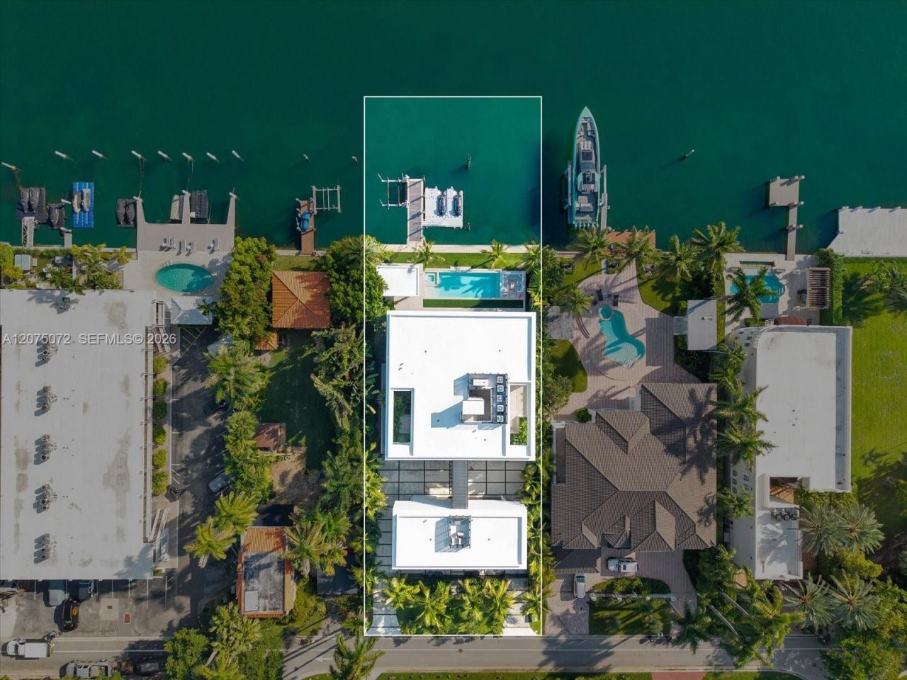 375 N Hibiscus Dr, Miami Beach, FL 33139 Photo