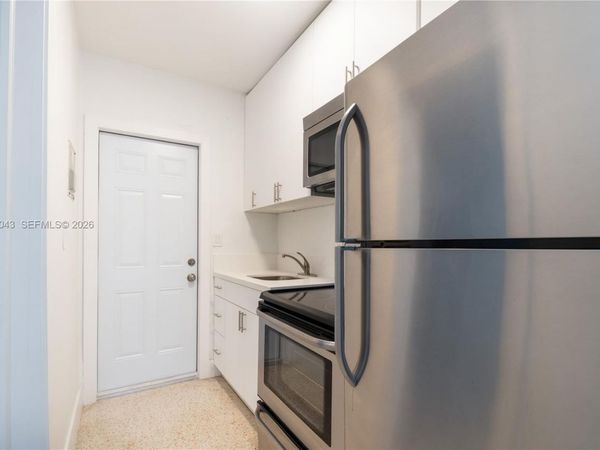 1450 SW 6th St , Unit 11, Miami, FL 33135