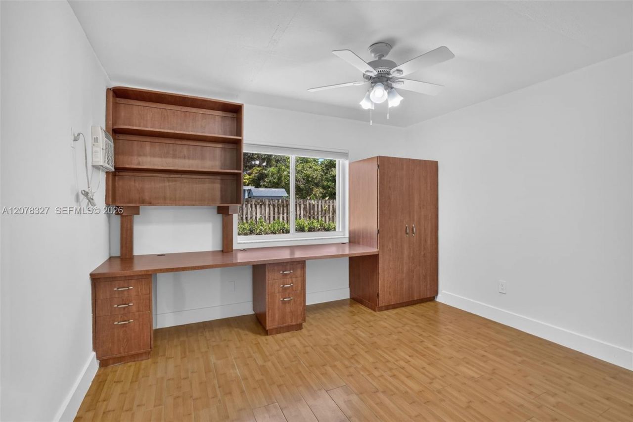 3661 N 52nd Ave, Hollywood, FL 33021 Photo