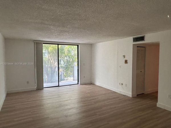 1673 Bay Rd , Unit 405, Miami Beach, FL 33139