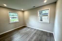 1104 Langdoc Street photo 4