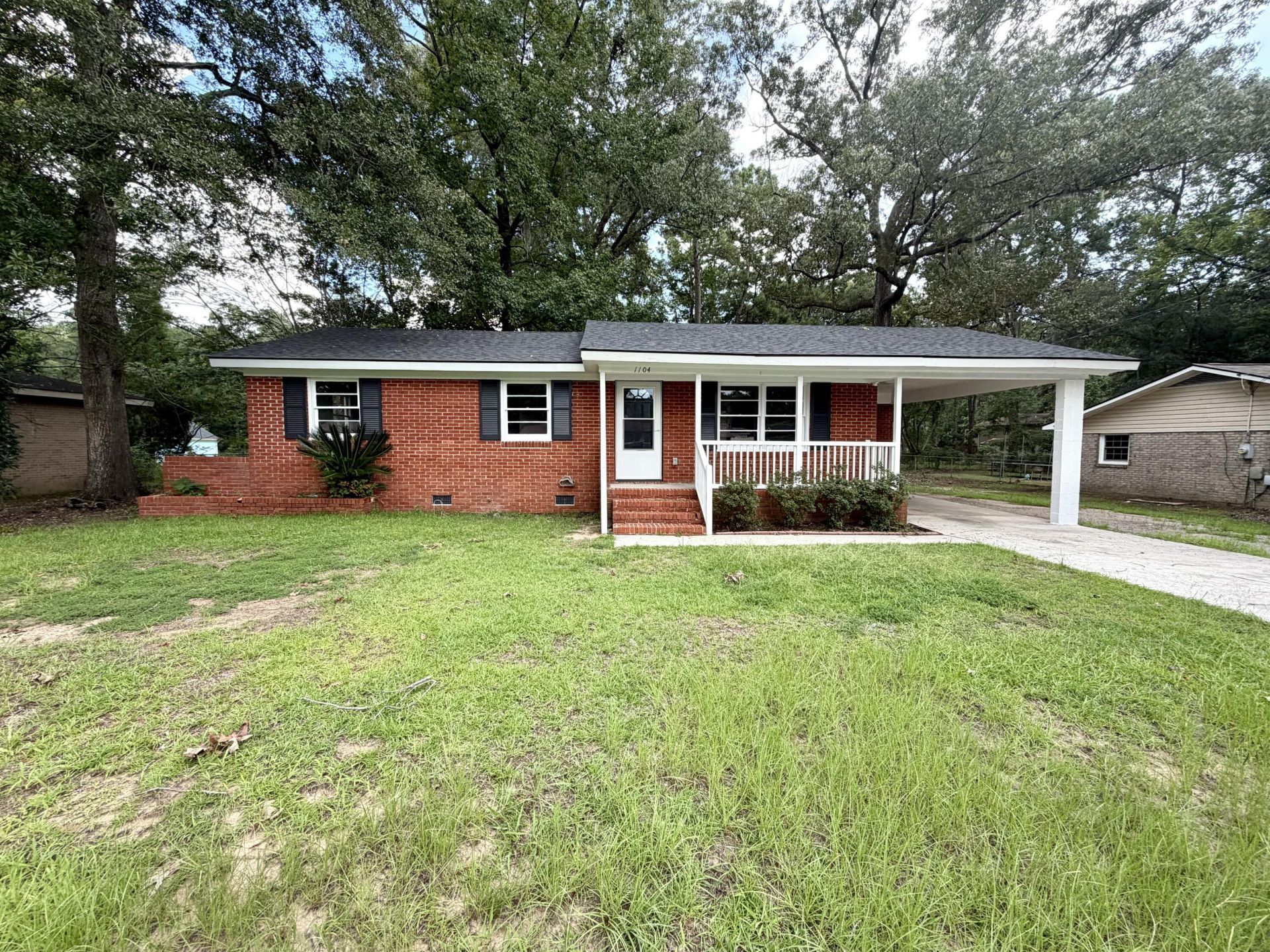 1104 Langdoc Street Photo 7
