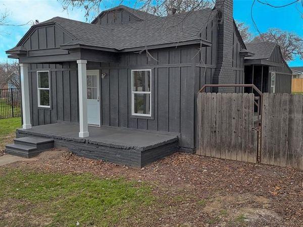 307 Fannin Street, Nocona, TX 76255