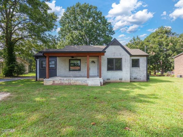 385 Bolivar Highway , Jackson, TN 38301