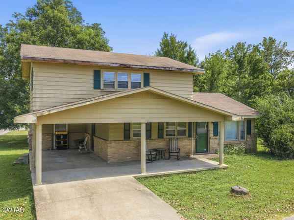 180 Florida Avenue N, Parsons, TN 38363