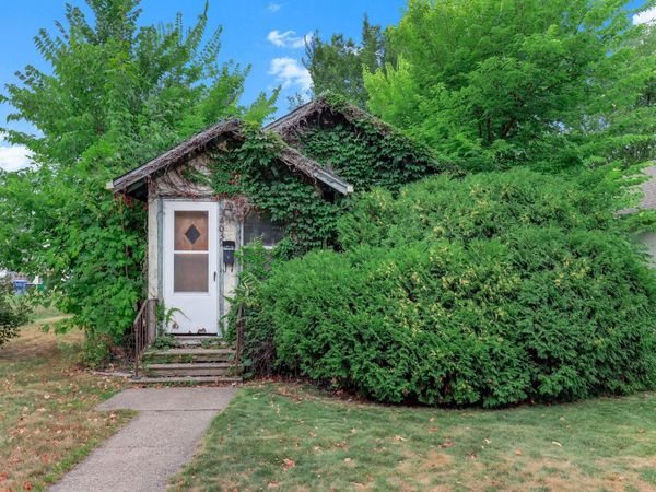 4039 Upton Avenue N, Minneapolis, MN 55412