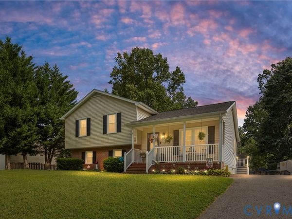 304 Bowen Drive , Fredericksburg, VA 22407