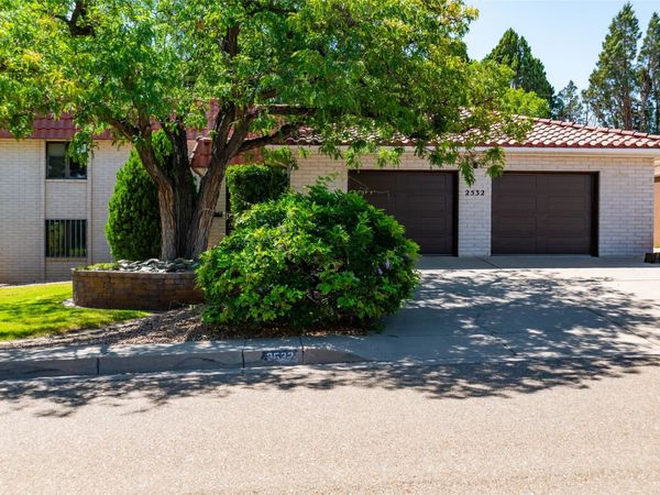 2532 Harold Place NE, Albuquerque, NM 87106