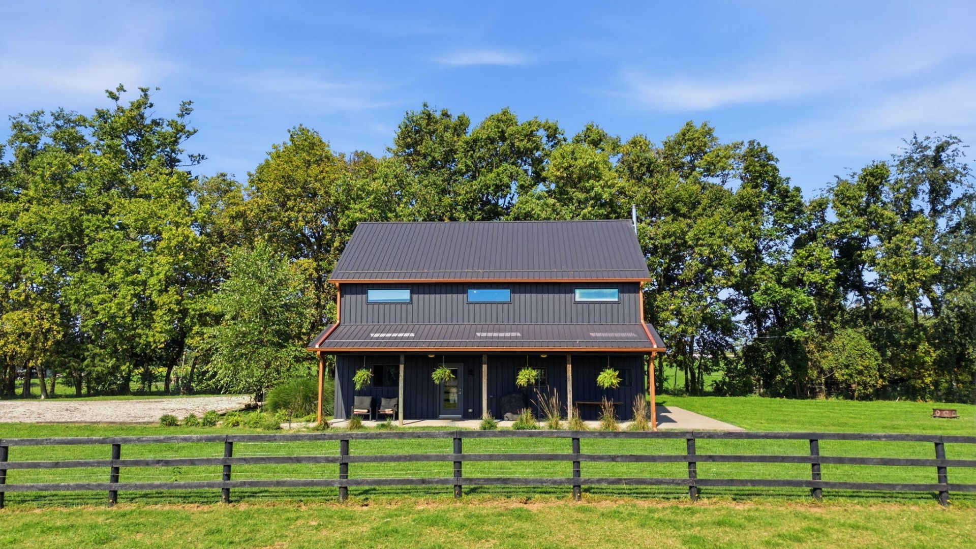 704 Lake Road, Paris, KY 40361 Main Photo