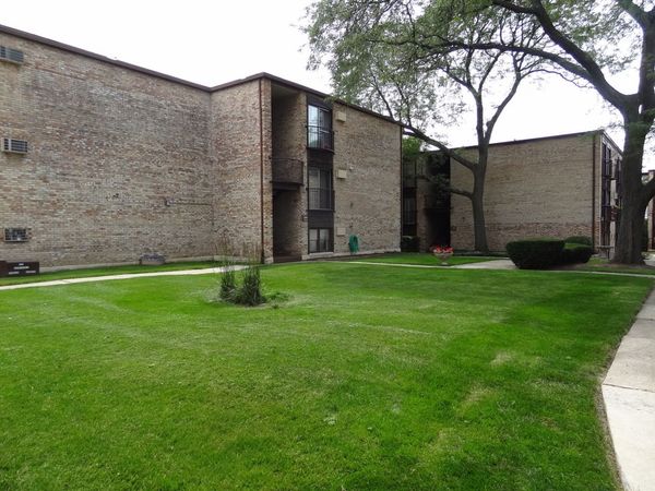 1950 Cherry Lane , Unit 315, Northbrook, IL 60062