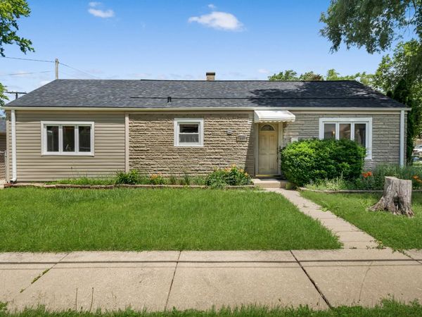 1446 EVERETT Avenue , Des Plaines, IL 60018