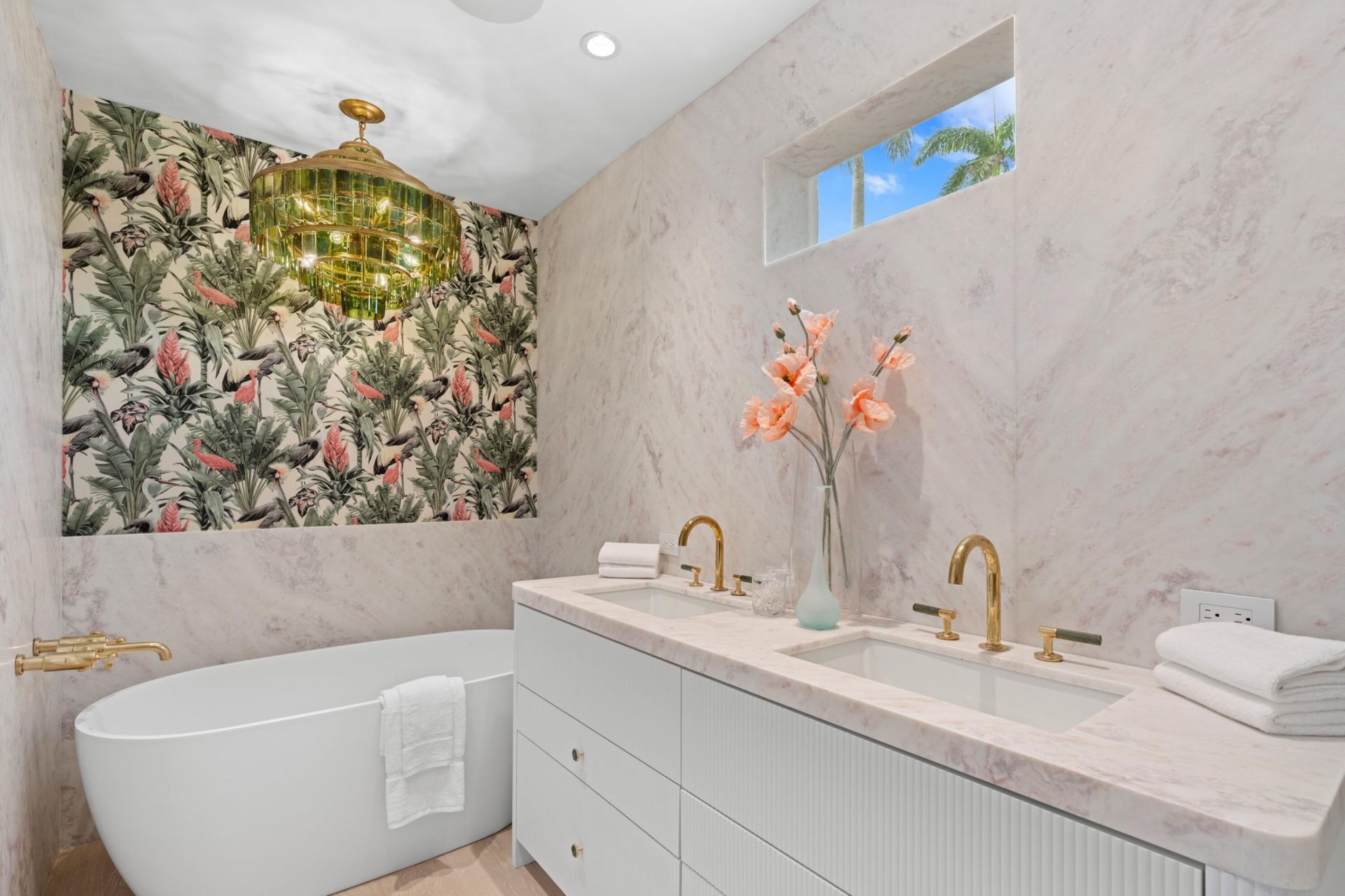 255 Royal Poinciana Way, Unit 2nd floor, Palm Beach, FL 33480 Photo