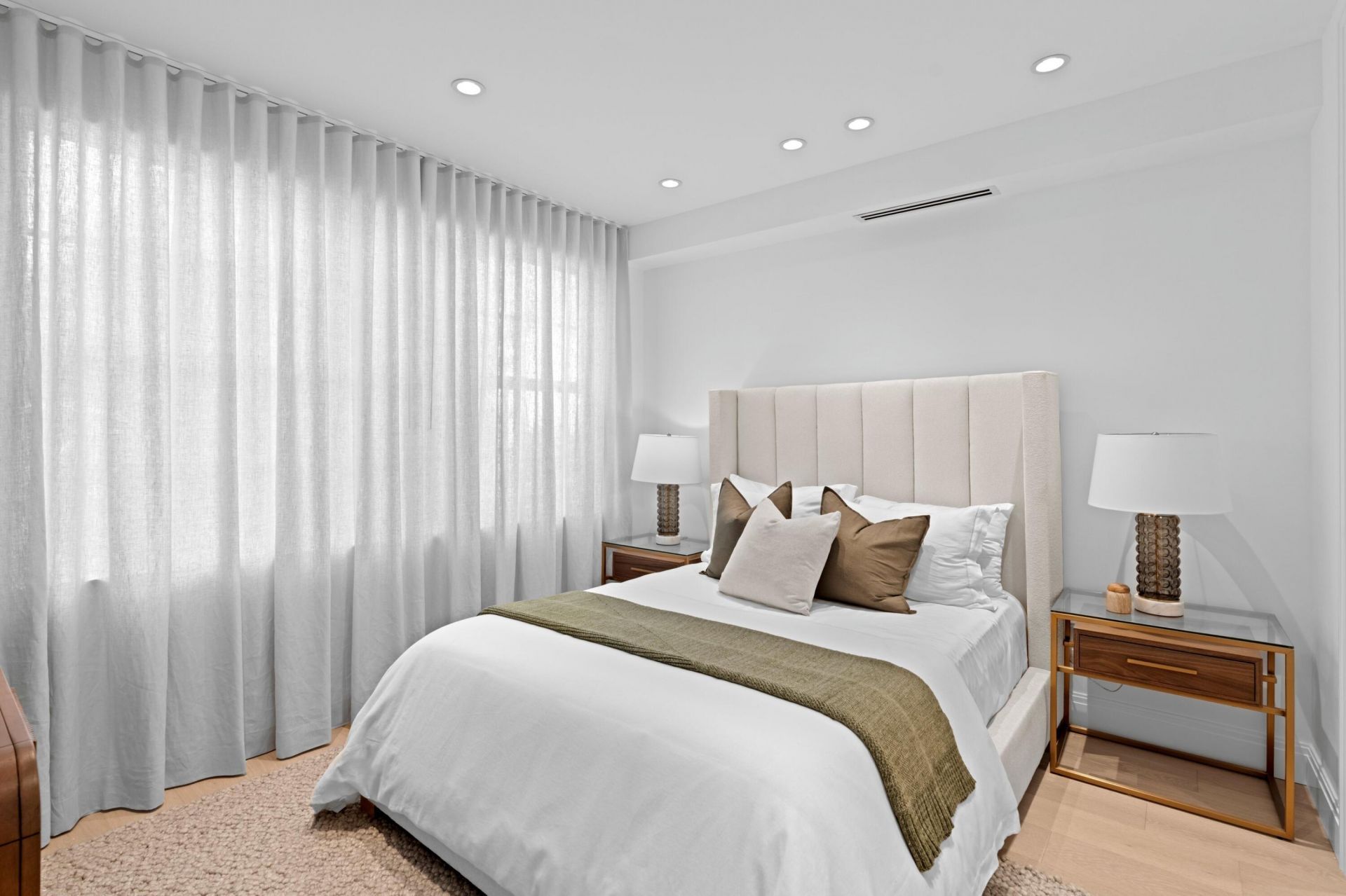 255 Royal Poinciana Way, Unit 2nd floor, Palm Beach, FL 33480 Photo