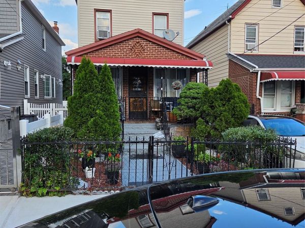 88-47 201st Street , Hollis, NY 11423