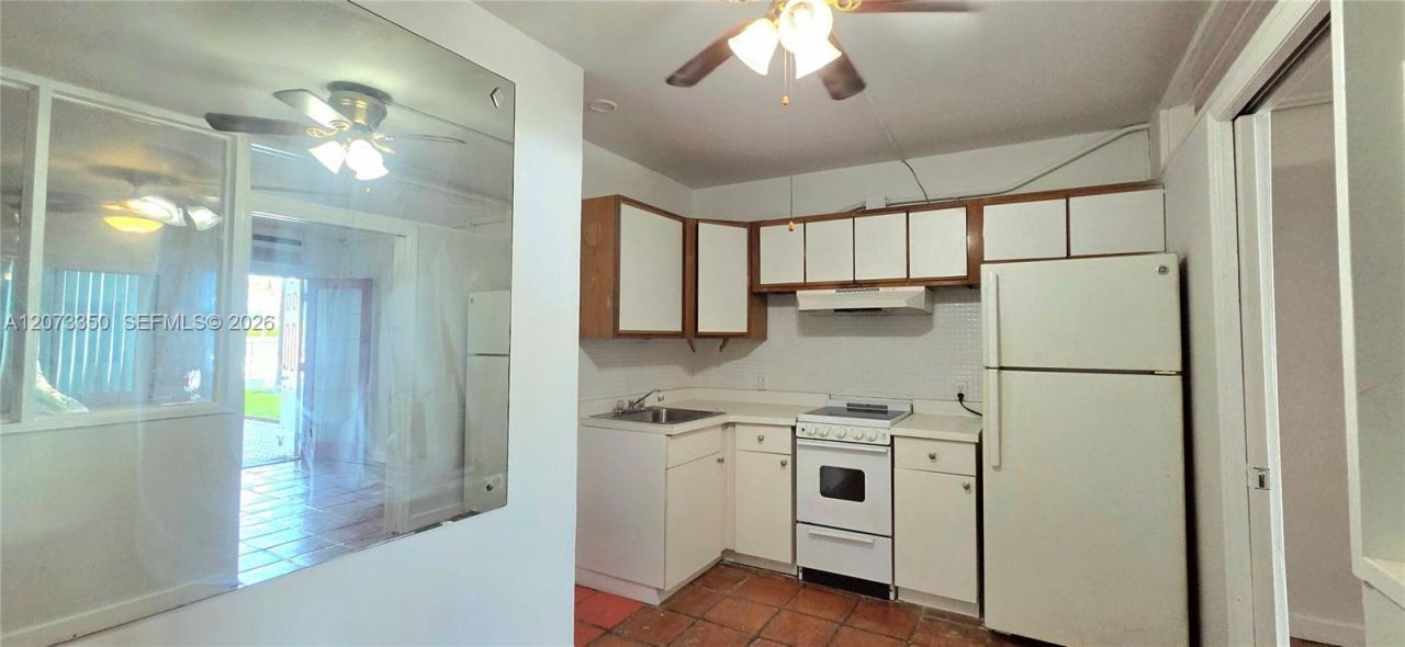 1480 S Ocean Blvd, Unit 116, Lauderdale by the Sea, FL 33062 Photo