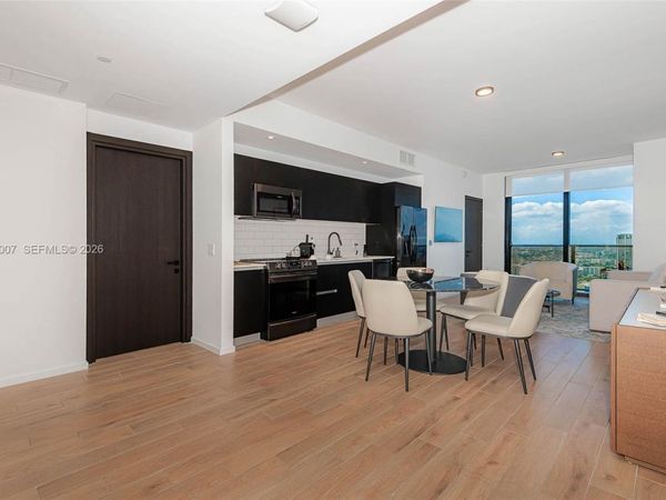 398 NE 5TH , Unit 4118, Miami, FL 33132