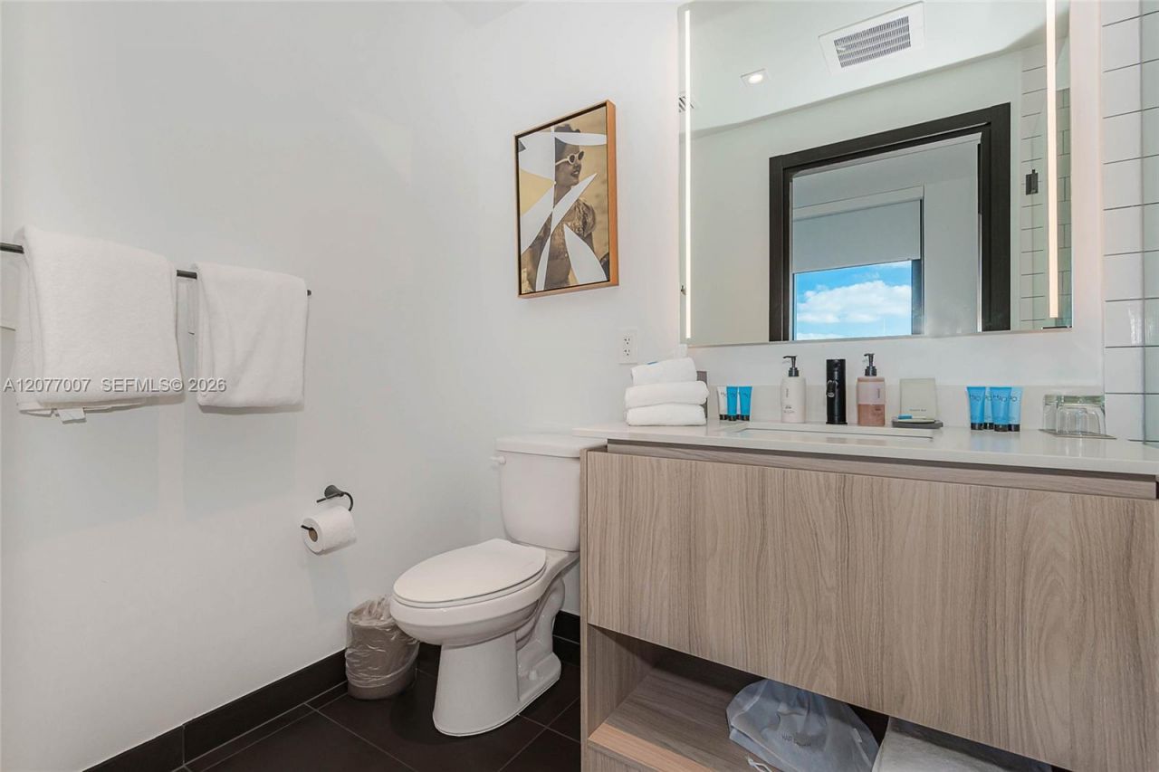 398 NE 5th, Unit 4118, Miami, FL 33132 Photo