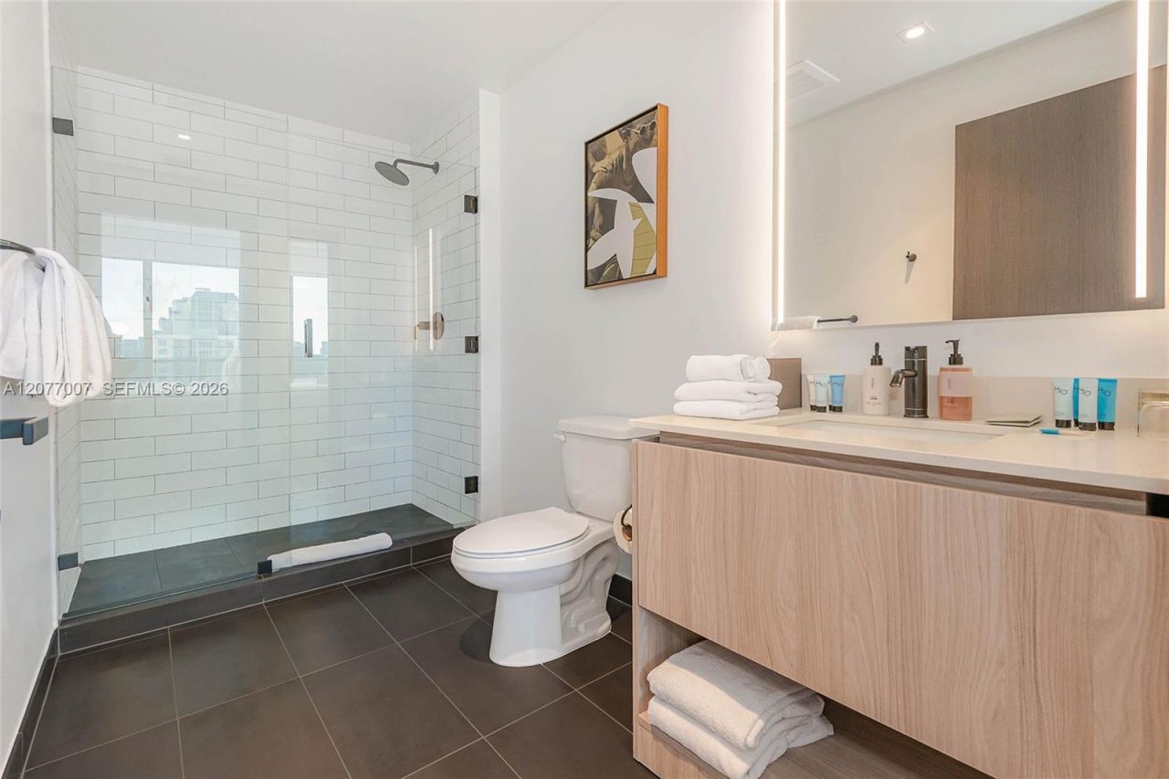 398 NE 5th, Unit 4118, Miami, FL 33132 Photo